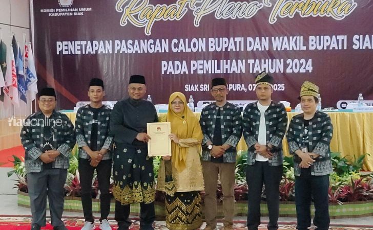 Afni-Z-Syamsurizal-sebagai-Bupati-Siak-Terpilih.jpg