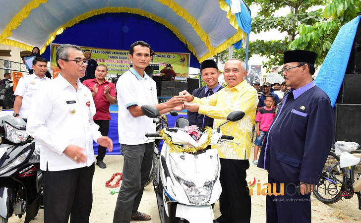 Gubernur Riau di Kuansing