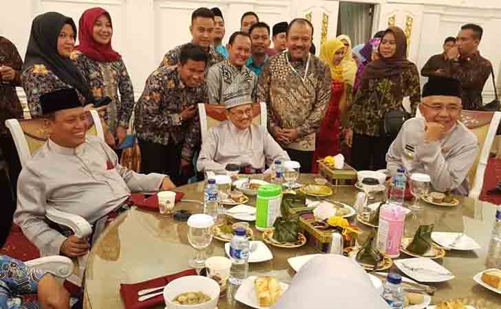 BJ Habibie Makan Bersama