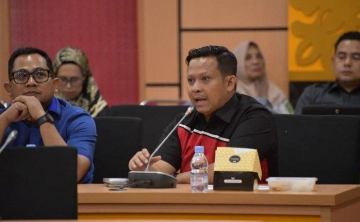 Banggar DPRD Riau Bahas KUA-PPAS 2026 Bersama TAPD 4