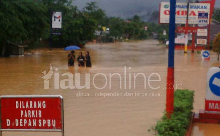 Banjir di Pangkalan 50 Kota