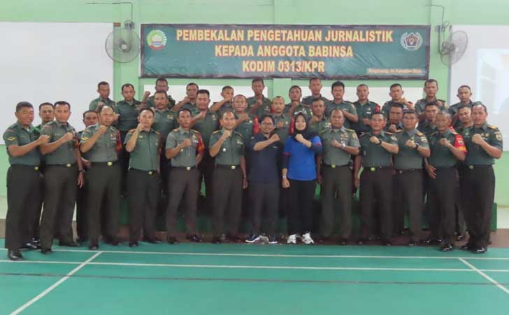 Foto Bersama Peserta Pembekalan