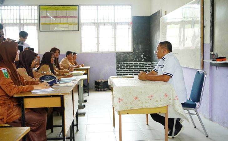 Gubernur Riau Tegaskan Komitmen Dukungan pada Program MBG di Sekolah 2