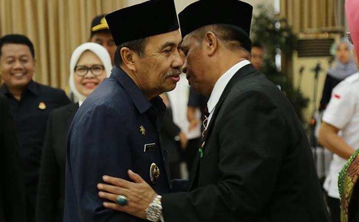 Gubernur dan Pj Sekdaprov Riau