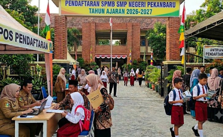 Ilustrasi-spmb-smp-pekanbaru.jpg
