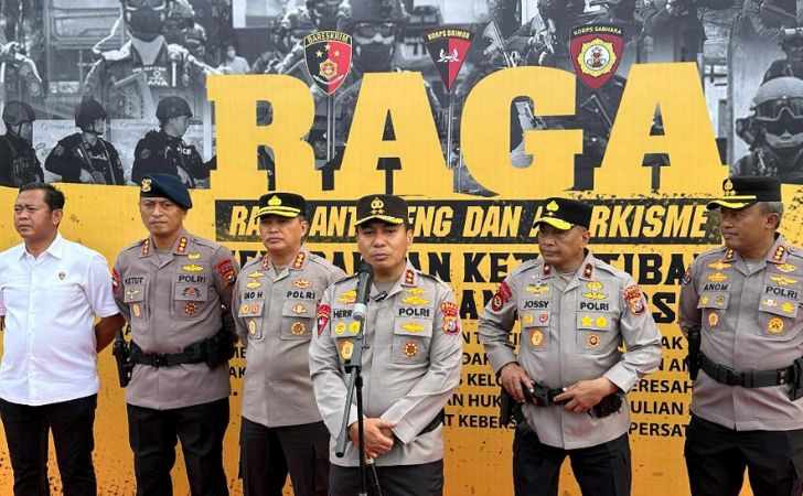 Kapolda-Kukuhkan-Tim-RAGA-untuk-Jaga-Kamtibmas-di-Bumi-Lancang-Kuning.jpg