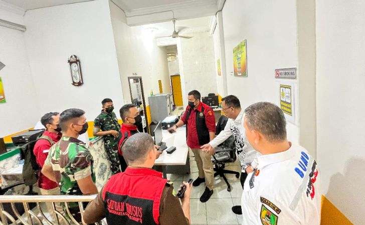 Kejati-Geledah-PT-SPRH-Terkait-Dugaan-Korupsi-Dana-PI-10-Persen.jpg
