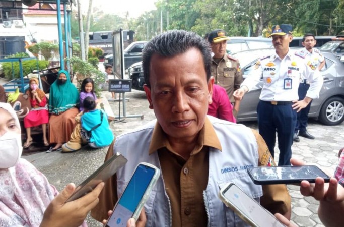 Kepala-Dinsos-Pekanbaru-Idrus-1.jpg