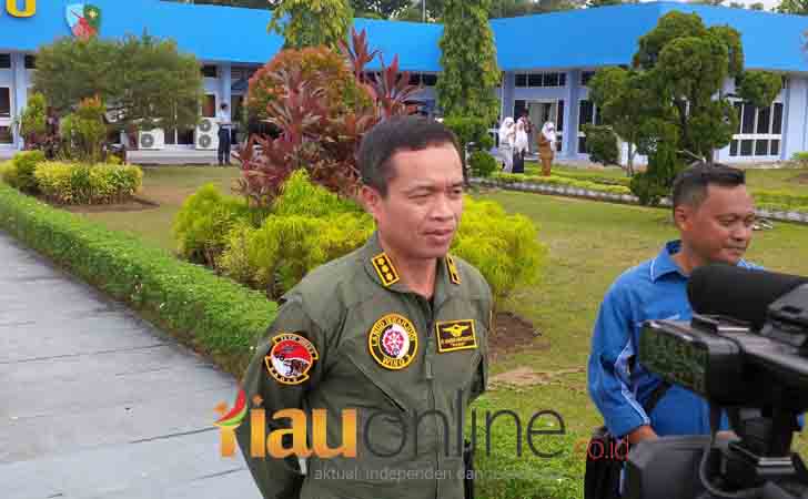 Flight Director Rising 50, Kol Pnb Haris Haryanto.