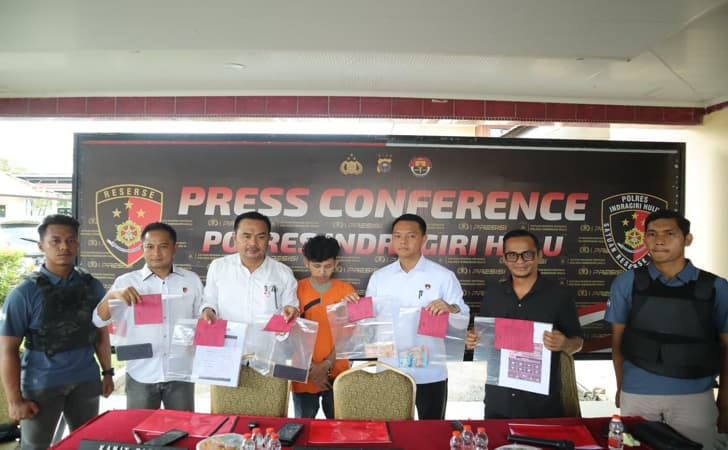 Konpres-Polres-Inhu-kasus-love-scammingn.jpg