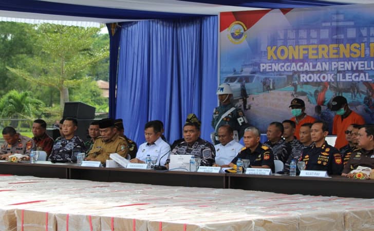 Konpres-rokok-tni-al-dumai.jpg