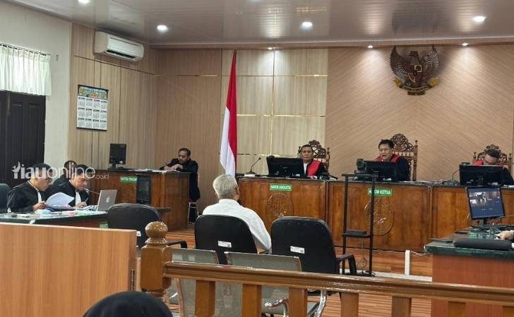 M-Arief-Setiawan-bersaksi.jpg