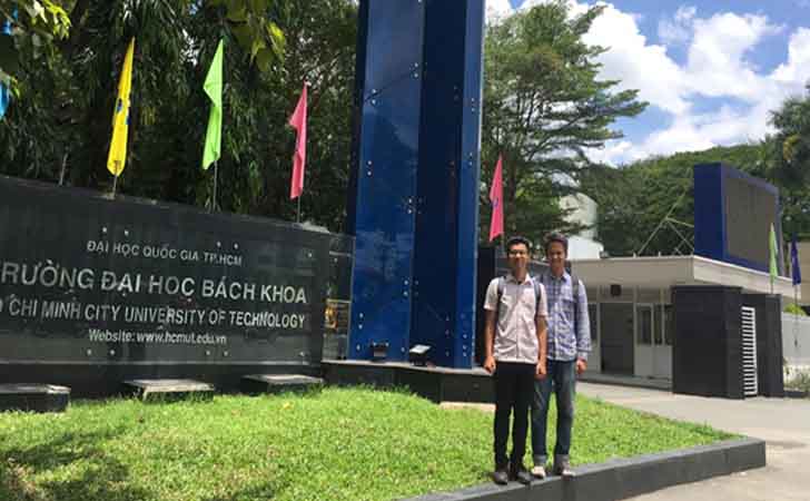 Mahasiswa UIR di Vietnam