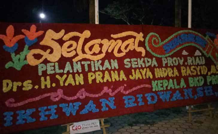 Papan Bunga Ucapan Selamat