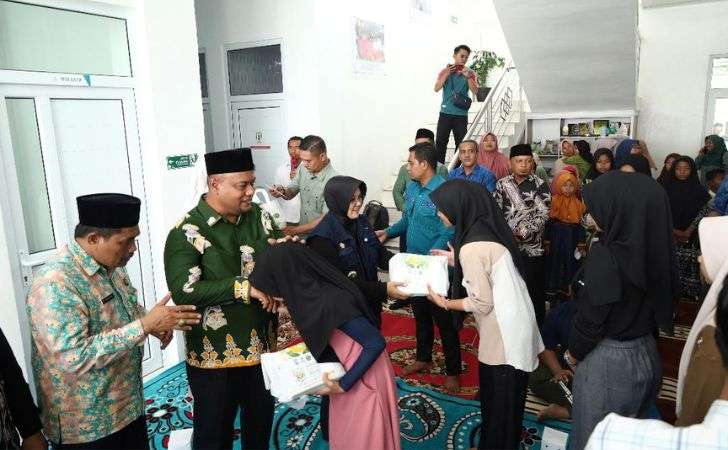 Peaceful-Muharram-Baznas-Siak-Salurkan-Santunan-bagi-Anak-Yatim-dan-Disabilitas.jpg