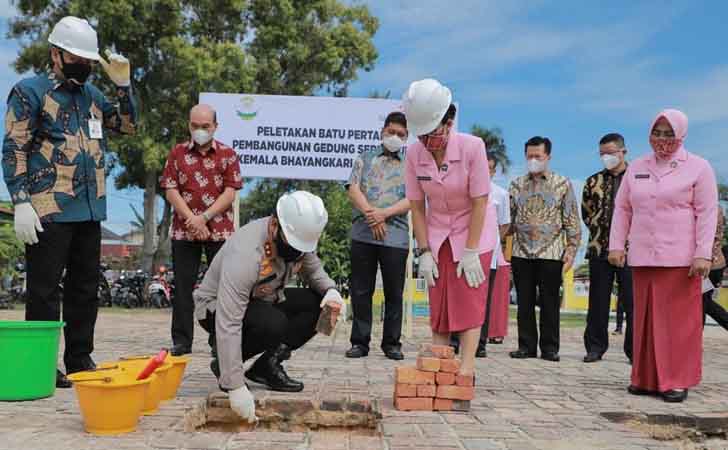 Peletakkan Batu Pertama Gedung Serba Guna