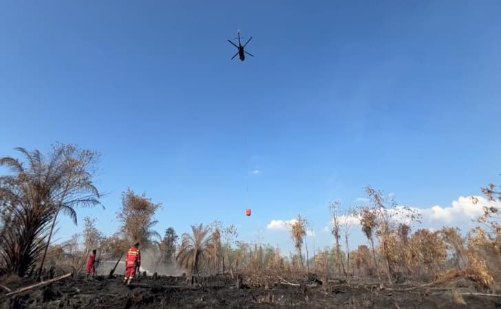 Pemadaman-di-desa-karya-inda.jpg