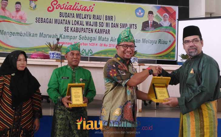 Sosialisasi Budaya Melayu Riau 