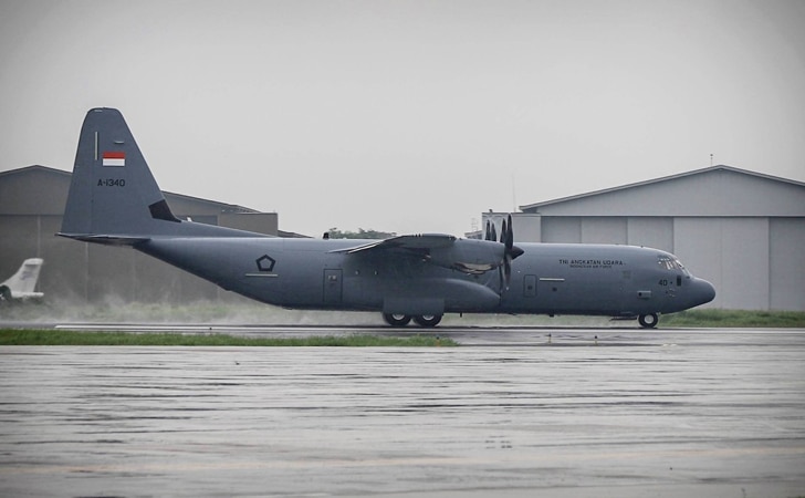 Pesawat super hercules3