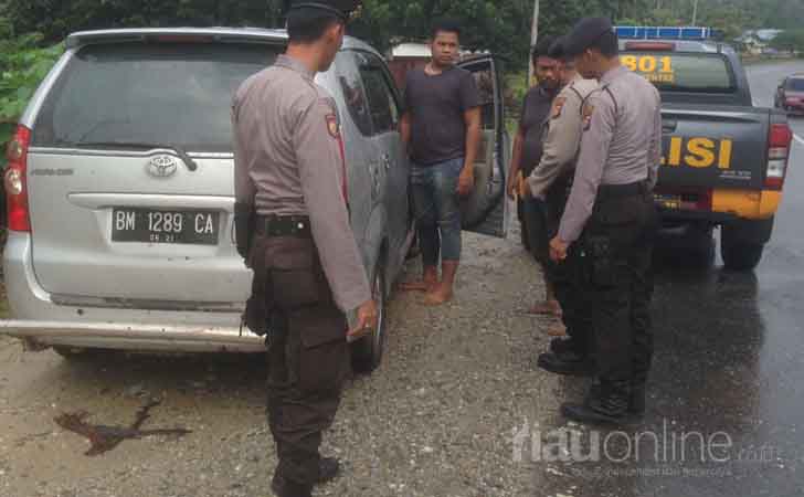 Mobil Pengangkut Kerbau Curian 