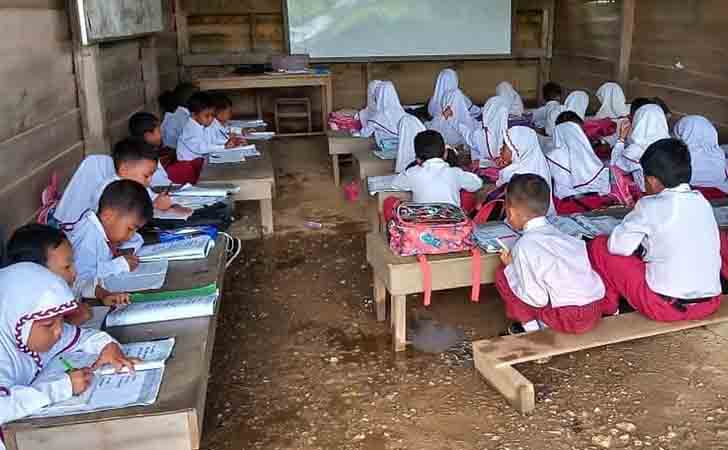 Sekolah Laskar Pelangi di Rohul