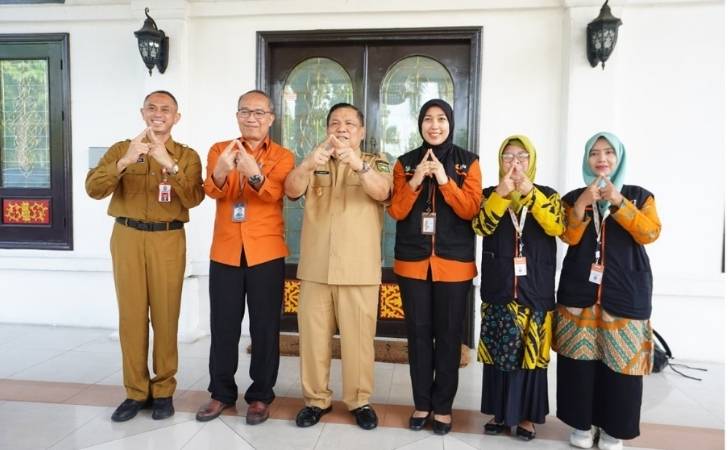 Sensus Ekonomi Dimulai, Plt Gubernur Riau Ajak Masyarakat Berikan Data Akurat 6