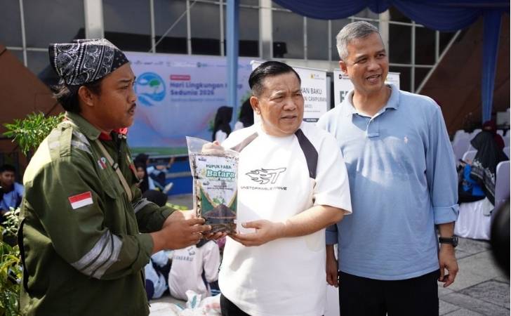 Stadion Utama Riau Bersolek, Plt Gubri Ingin Warga Nyaman dan Aman Saat Berolahraga 4