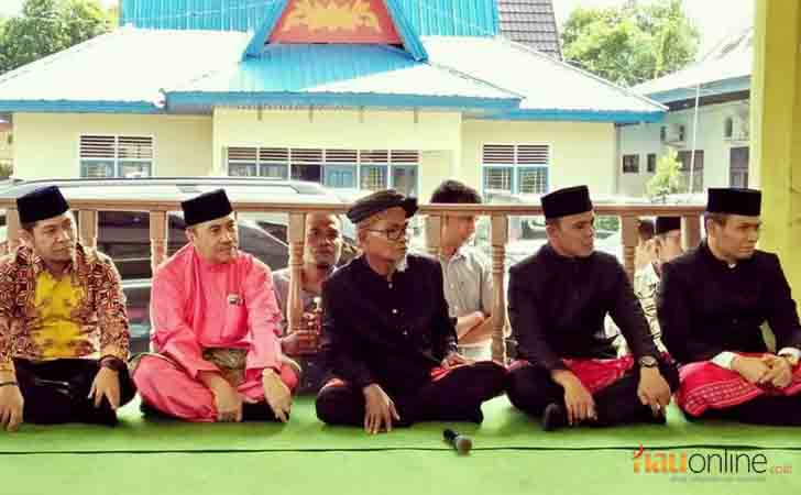 Bupati Siak Syamsuar Bupati Syamsuar Hadiri Malewakan Gelar Datuk