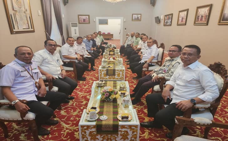 Syamsuar dan elite BRK Syariah2