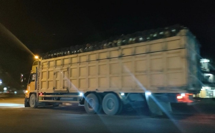Truk-odol-di-siak.jpg