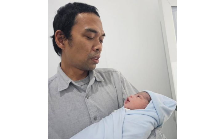 UAS-Umumkan-Kelahiran-Putra-Kedua-Mohon-Doa-dari-Jemaah.jpg