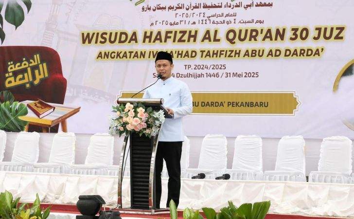 Wali-Kota-Pekanbaru-Siapkan-Beasiswa-untuk-Para-Hafizh-Al-Quran.jpg