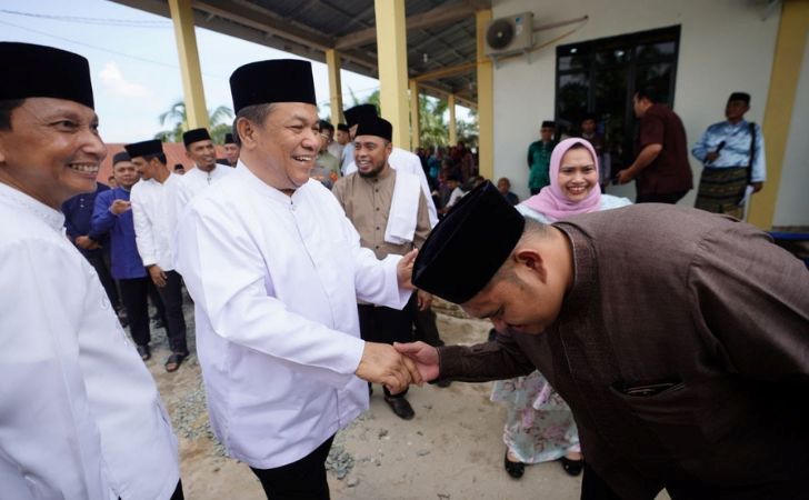 Warga Muara Basung Sambut Kehadiran Plt Gubernur Riau saat Safari Ramadan 3