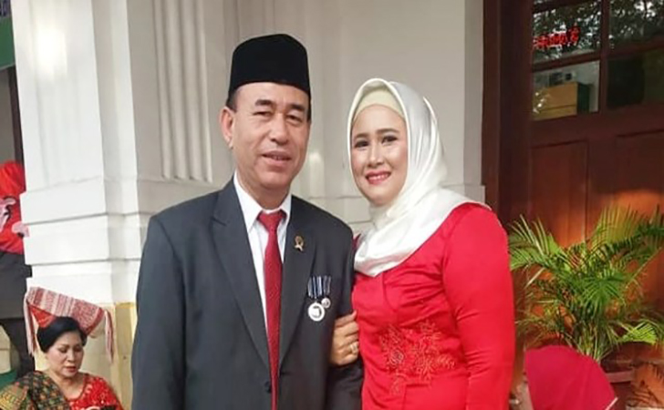 Zuraida Hanum bersama suami, Jamaluddin