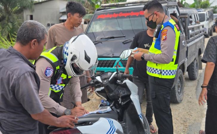 pengendara-diberikan-sanksi-tilang.jpg