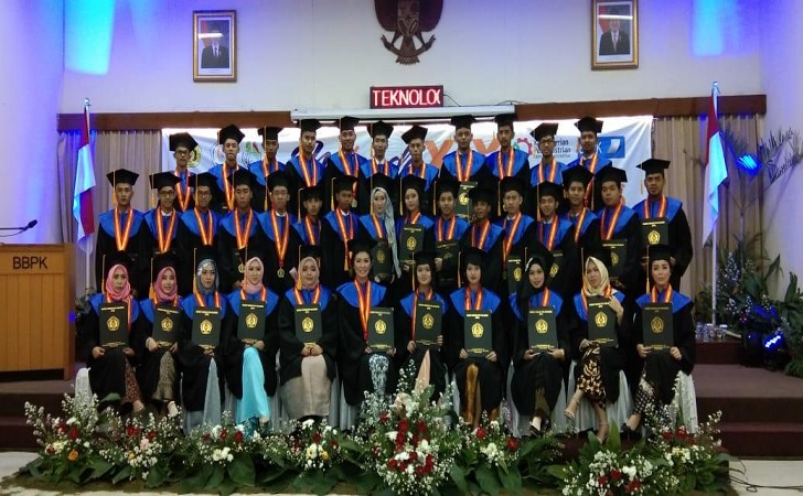 rapp Wisuda 1