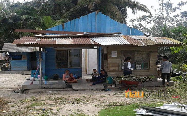 rumah rusak