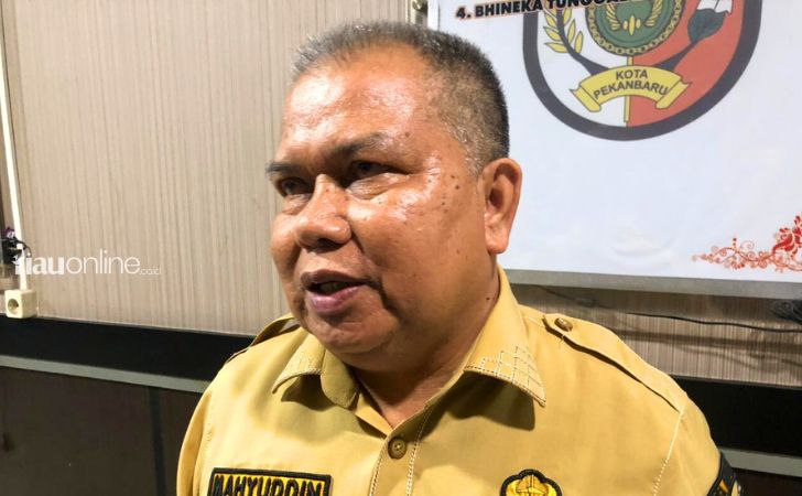 1Kepala-DPMPTSP-Pekanbaru-Mahyudin.jpg