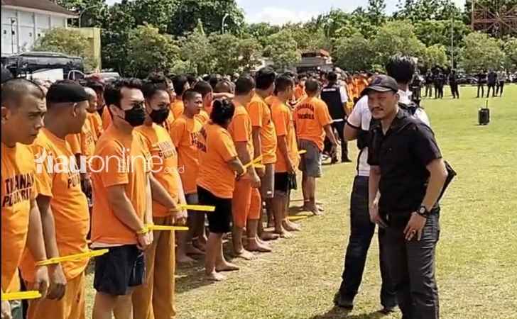 25-Orang-Ditangkap-Tiap-Hari-Polda-Riau-Bongkar-435-Kasus-Narkoba.jpg