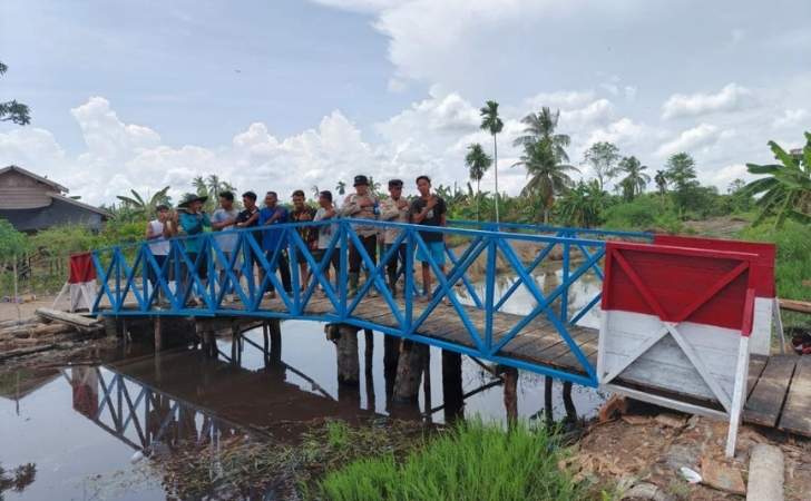 69-Jembatan-Rampung-Brimob-Polda-Riau-Buka-Akses-untuk-Masyarakat.jpg