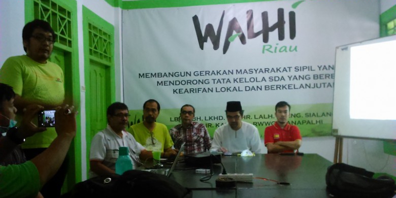 ALAZHAR-WALHI.jpg