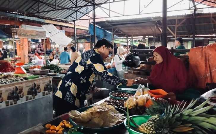 AO-BRK-Syariah-Gencarkan-Edukasi-Gadai-Emas-untuk-Pedagang-Pasar.jpg