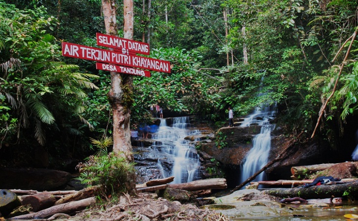 Air-Terjun-Putri-Kayangan-Kampar.jpg