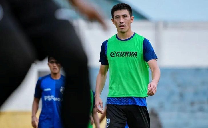 Aji-Santoso-Datang-Jakhongir-Kurbonboev-Kehilangan-Tempat-di-PSPS-Pekanbaru.jpg