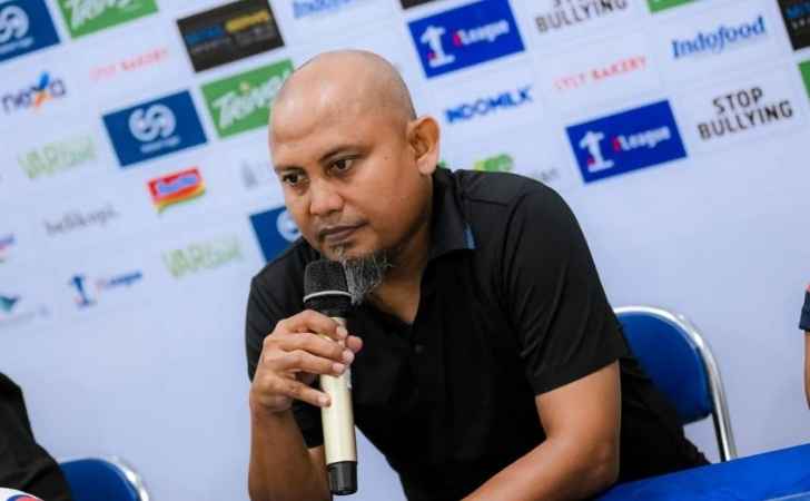 Akhyar-Ilyas-Murka-dengan-Ucapan-Wasit-Ginanjar-kepada-Pemain.jpg