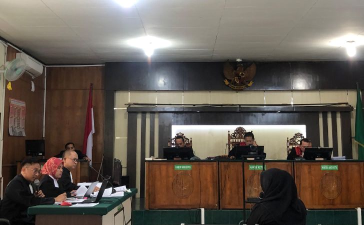 Anak-Novin-Karmila-Dihadirkan-dalam-Sidang-Dugaan-Korupsi-Rp89-Miliar.jpg
