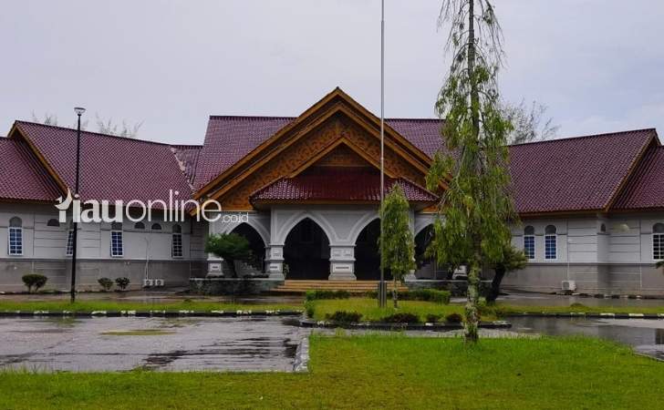 Anggaran-untuk-TV-Langganan-dan-Internet-Ketua-DPRD-Siak-Hampir-Rp300-Juta.jpg
