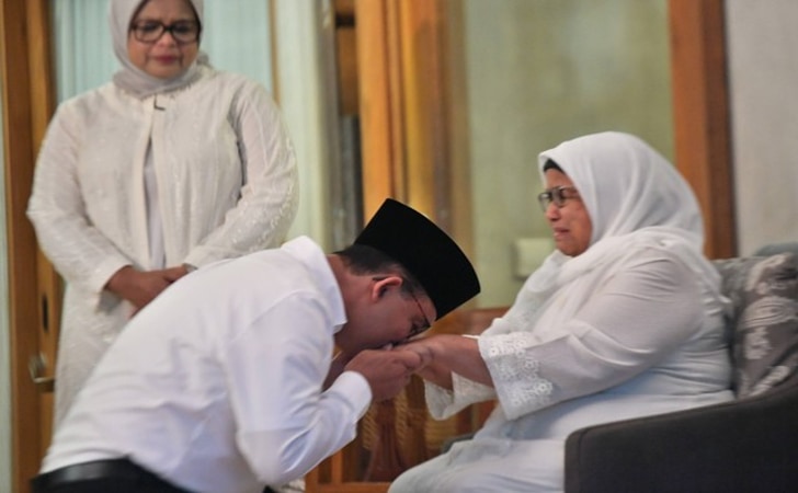 Anies-minta-restu-ibu-daftar-capres.jpg