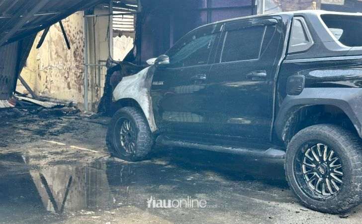 Api-Mengamuk-di-Asrama-Polisi-Pekanbaru-4-Mobil-Mewah-dan-Dua-Moge-Terbakar.jpg