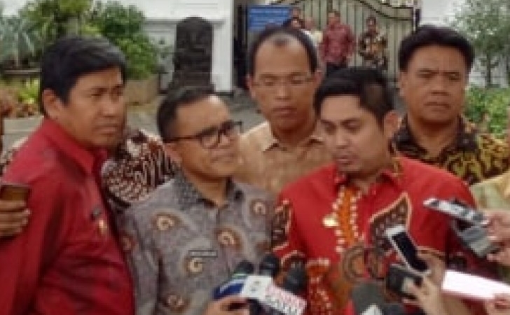 Apkasi-usai-bertemu-Presiden-Jokowi.jpg